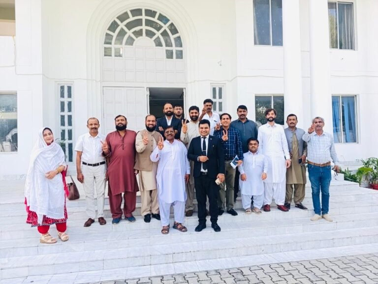 1ea9b3cf-cd5b-46a9-b8bb-636f5fafd380